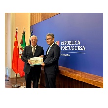 Reunião no Ministério da Economia com o Ministro do Comércio da R.P. da China