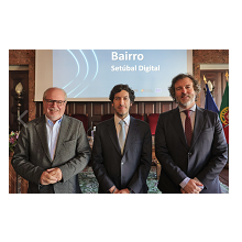 PRR  O Secretário Estado da Economia visitou o Bairro Comercial Digital de Setúbal